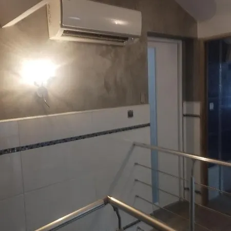 Airbnb Villa *